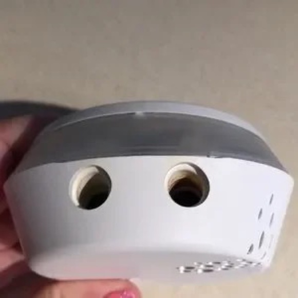 Two Pura Smart Diffusers - Picture 4 of 5